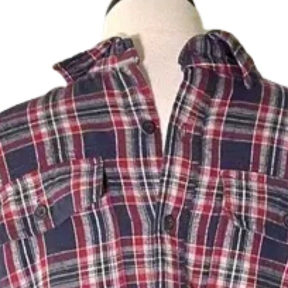 Boston Traders Navy and Red Plaid Casual Button Down Shirt - Picture 2 of 2